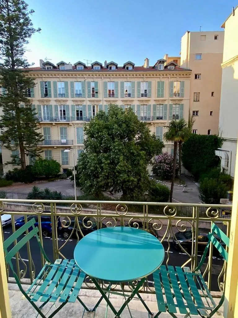 Apartment Appartement Nicois Au Coeur Du Triangle D'Or Nice