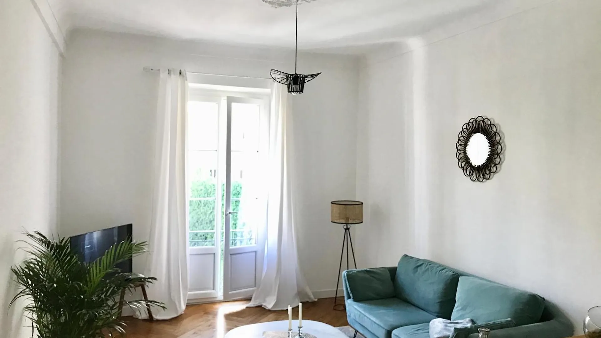 Appartement Nicois Au Coeur Du Triangle D'Or Nice Apartment