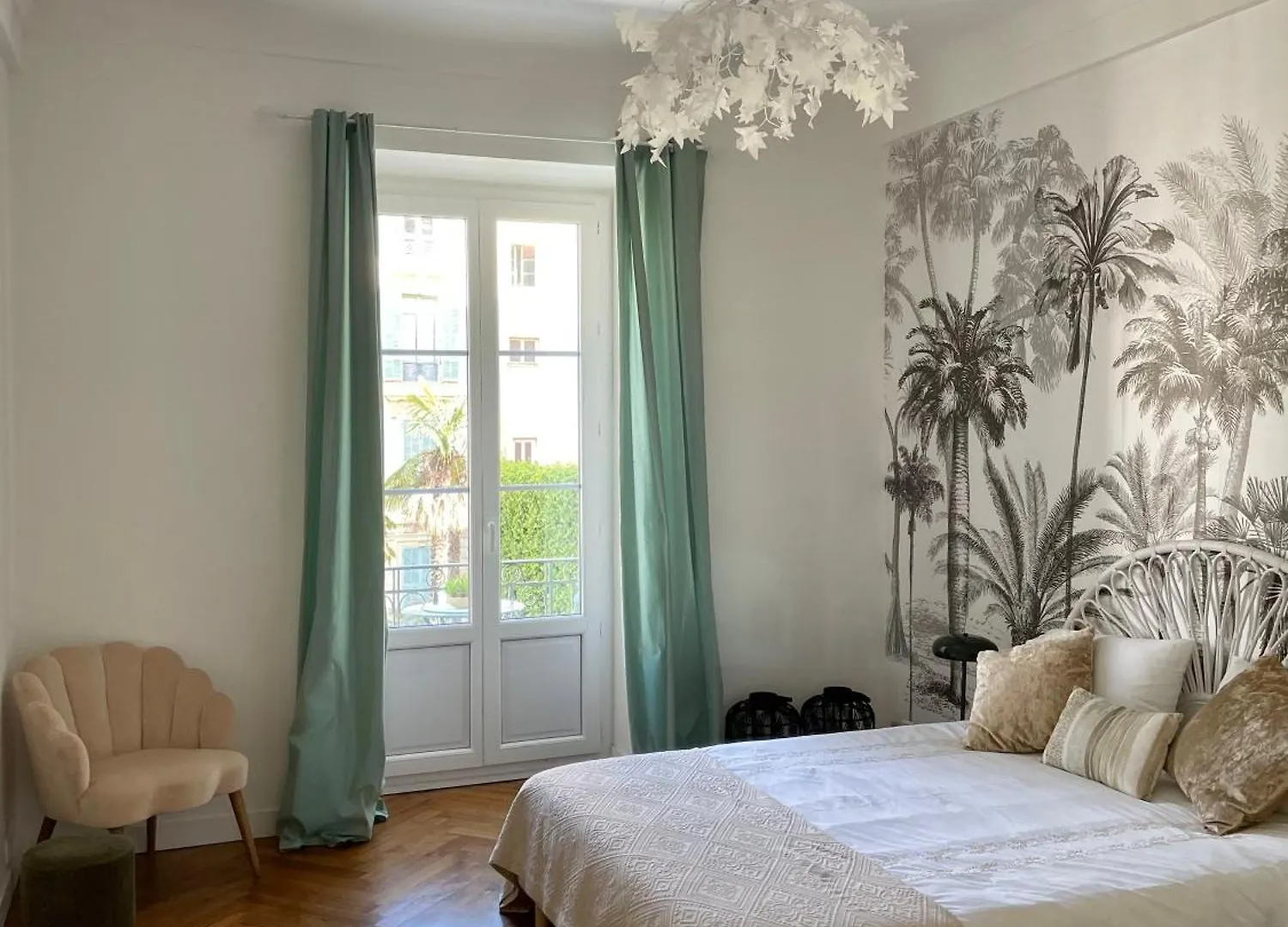 Appartement Nicois Au Coeur Du Triangle D'Or Nice Apartment